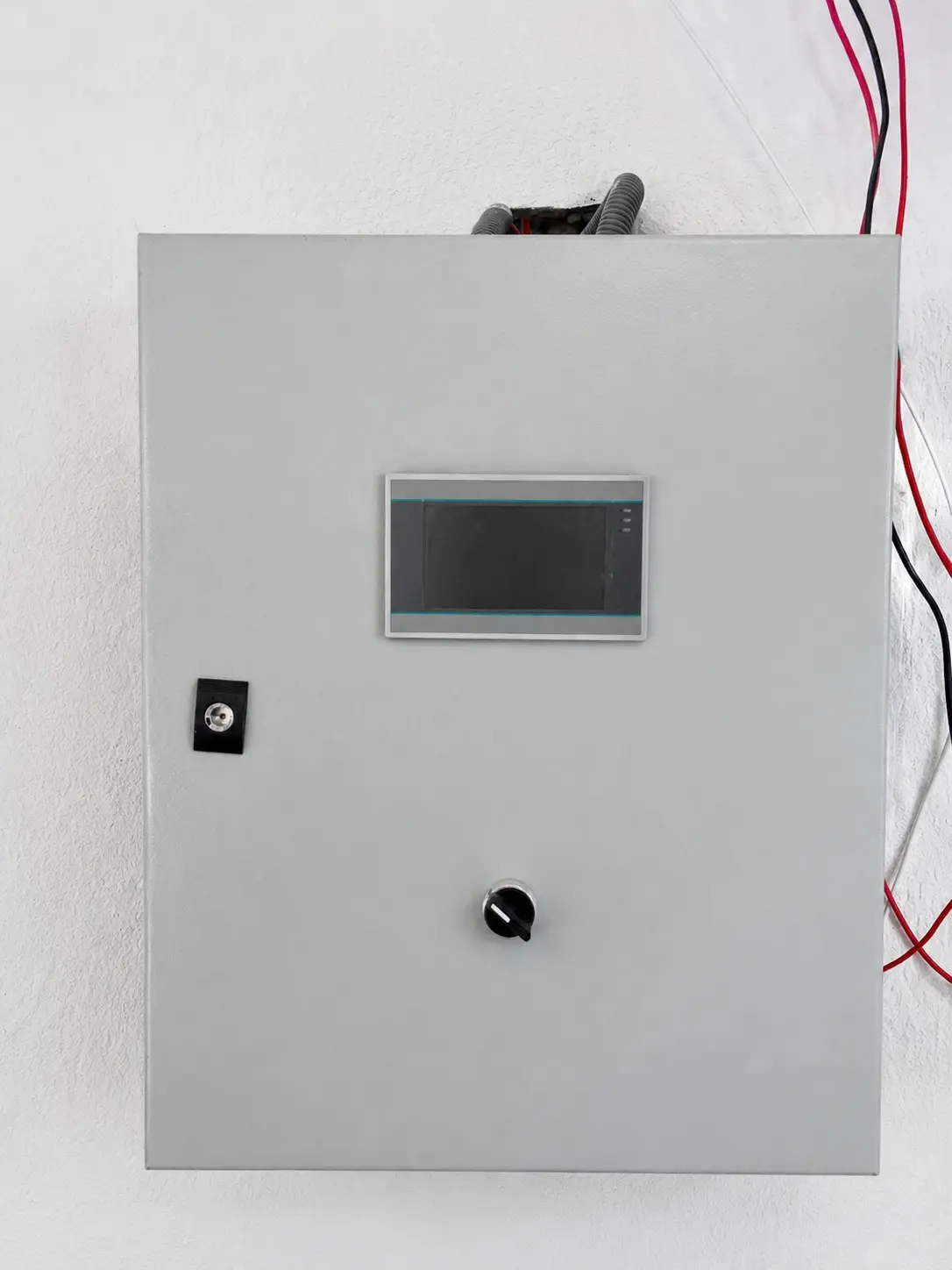 Tablero de control con display digital y selector de mando